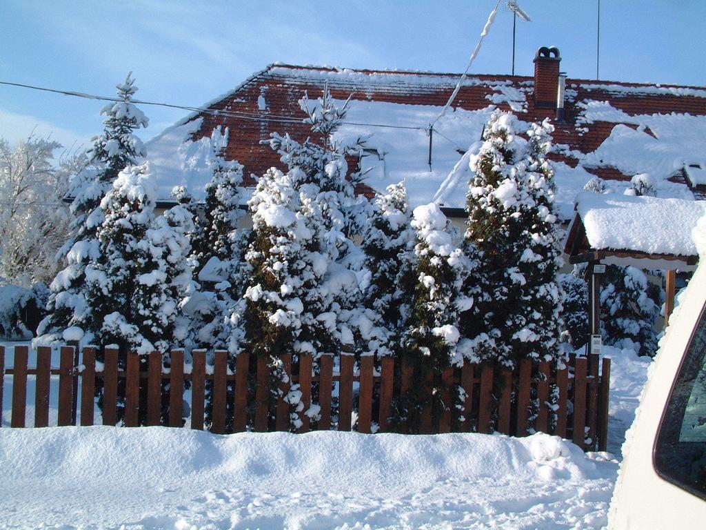 Kisecset-vendégház Exterior foto